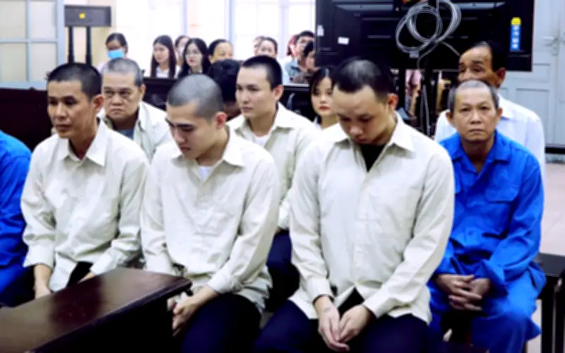 11 Bị Cáo Vụ 'Khiêng Quan Tài Diễu Phố' Nhận Án Tù, Bài Học Về 'Câu Like'