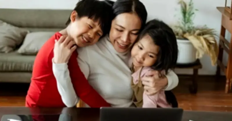 4 Dấu Hiệu Vàng Cho Thấy Bạn Đang Nuôi Dạy Một Đứa Trẻ Tử Tế Và Hiểu Chuyện