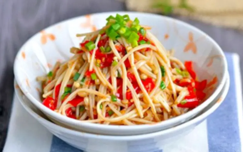 5 thực phẩm ngày Tết không nên ăn sau khi để qua đêm để bảo vệ gan thận