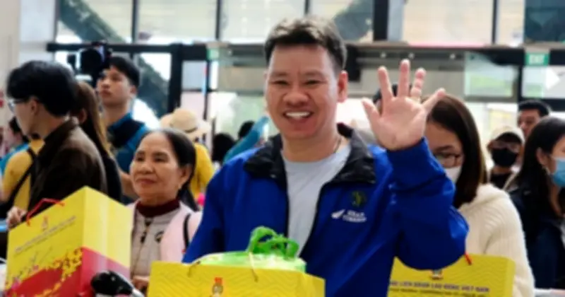 550 Công Nhân Khó Khăn Được Bay Miễn Phí Về Quê Ăn Tết Từ Sân Bay Tân Sơn Nhất