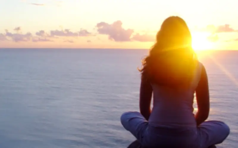 7 Thói Quen Nhỏ Mỗi Ngày Theo Phật Giáo Để Cả Năm Khỏe Mạnh Và An Vui