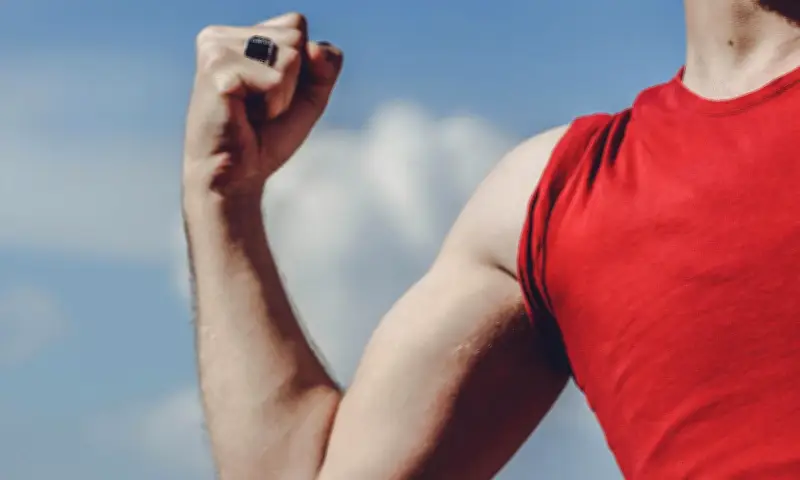 Người đàn ông chăm thể dục suy thận vì chế độ ăn giàu đạm và bệnh nền bị bỏ sót