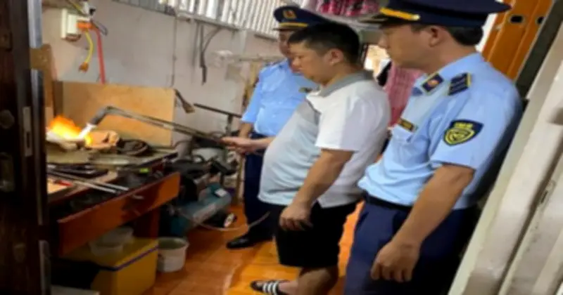 An Giang tiêu hủy vòng tay giả mạo nhãn hiệu Chanel trị giá 192 triệu đồng