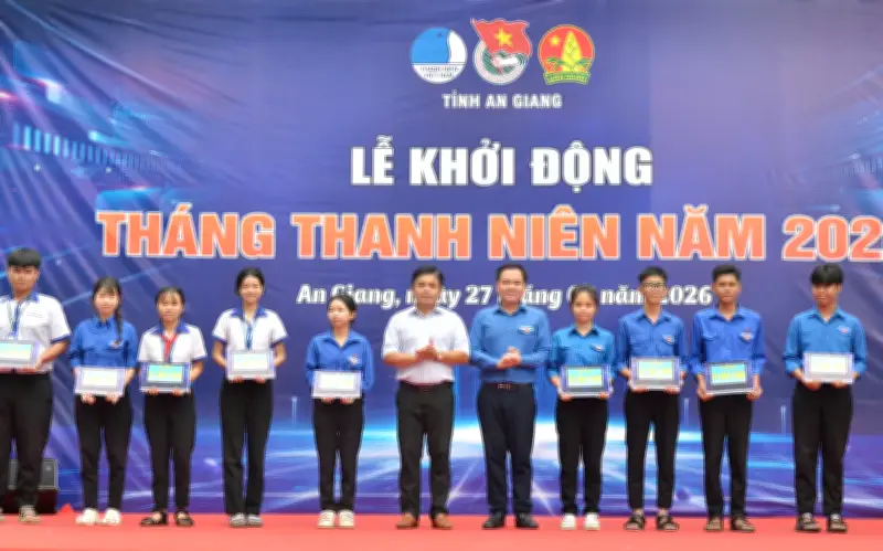An Giang Trao Laptop, Xây Cầu Và Hỗ Trợ Khởi Nghiệp Cho Thanh Niên