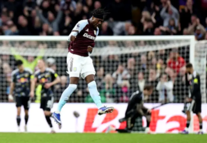 Aston Villa 1-1 Leeds United: Trận Cầu Kịch Tính, Tấn Bình Tỏa Sáng
