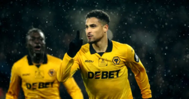 Aston Villa thất bại 0-2 trước Wolverhampton, nguy cơ mất vị trí top 3