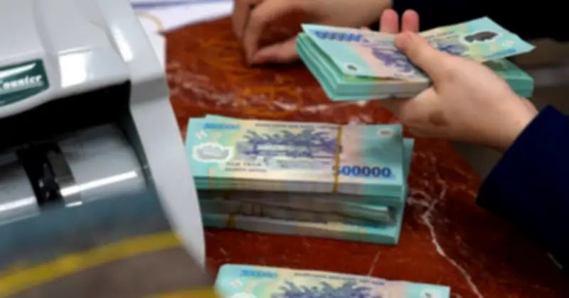 Bà Bùi Thị Phương Thúy bị phạt 1,5 tỉ đồng vì thao túng cổ phiếu PAS