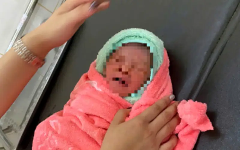 Bé gái sơ sinh bị bỏ rơi trên rẫy ở Đắk Lắk, sức khỏe đã ổn định