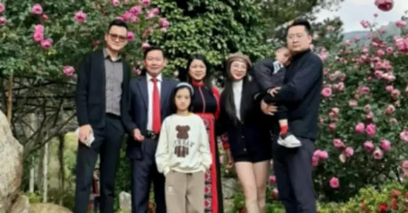 Bố mẹ chồng vượt 400km thăm con dâu, khoảnh khắc xúc động lan tỏa mạng xã hội