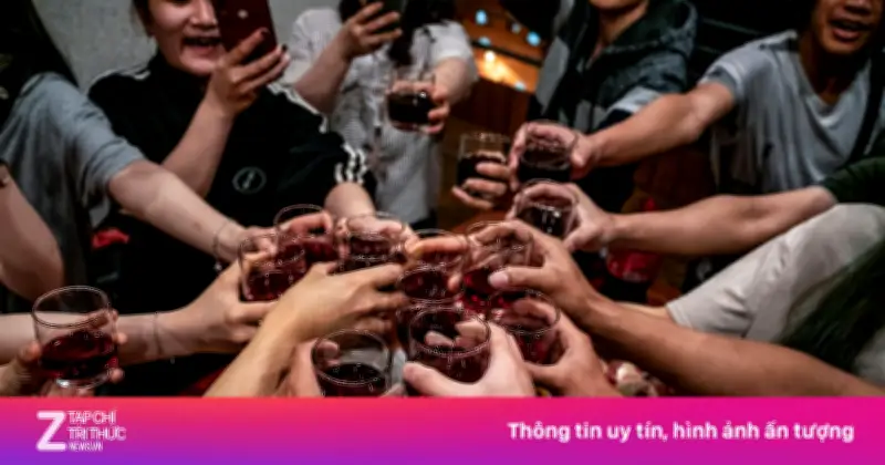 Bí mật đằng sau những 'cao thủ' trụ vững trên bàn nhậu: Khoa học giải thích