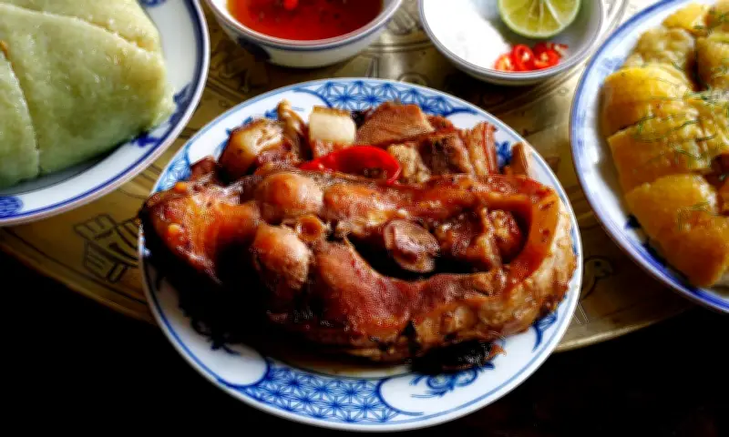 Bí ẩn ẩm thực: Vì sao người Hà Nội xưa ăn bánh chưng với cá kho?