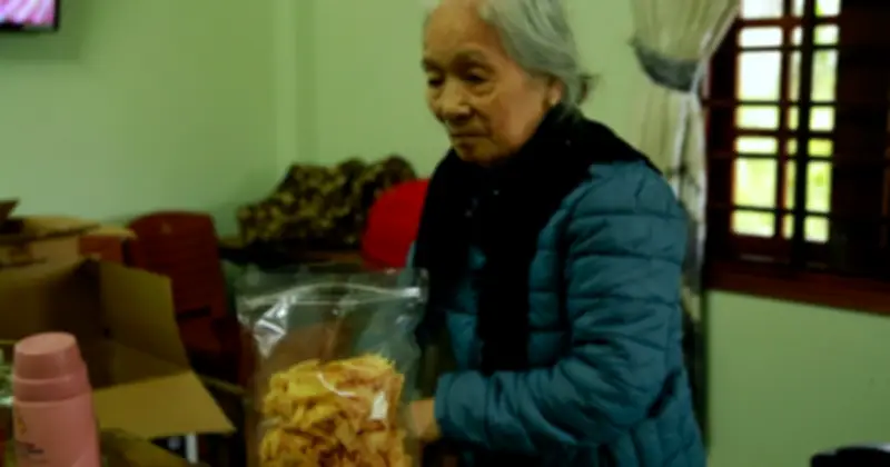 Bí quyết làm món 'mứt nhà nghèo' nổi tiếng ở Huế: Hương vị Tết xưa trong từng miếng sắn