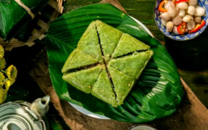 Bí Quyết Luộc Bánh Chưng Xanh, Dẻo Rền Cho Mâm Cỗ Tết Việt
