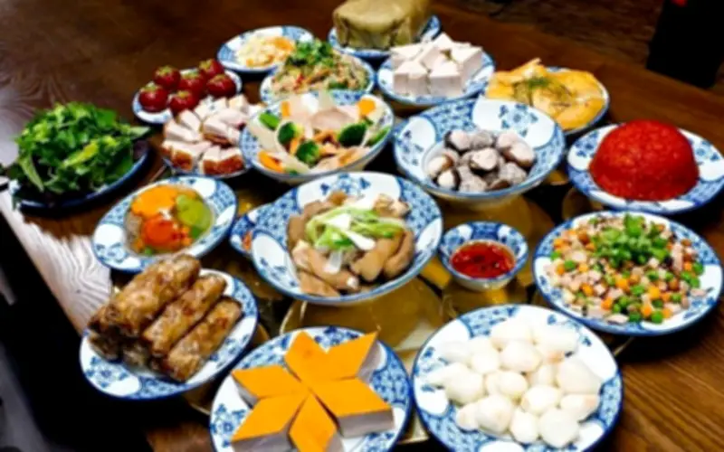 Bí quyết ăn Tết thoải mái không lo tăng cân, tích mỡ cho cơ thể