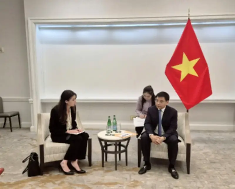 Bộ Tài chính khẳng định coi Intel là đối tác chiến lược dài hạn