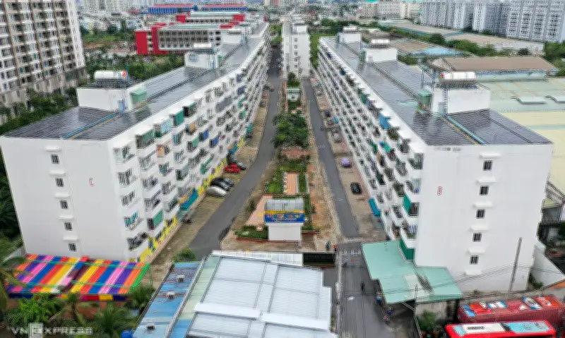 Bộ Xây dựng đề xuất ưu tiên mua nhà giá phù hợp cho người thu nhập trên 20 triệu đồng/tháng