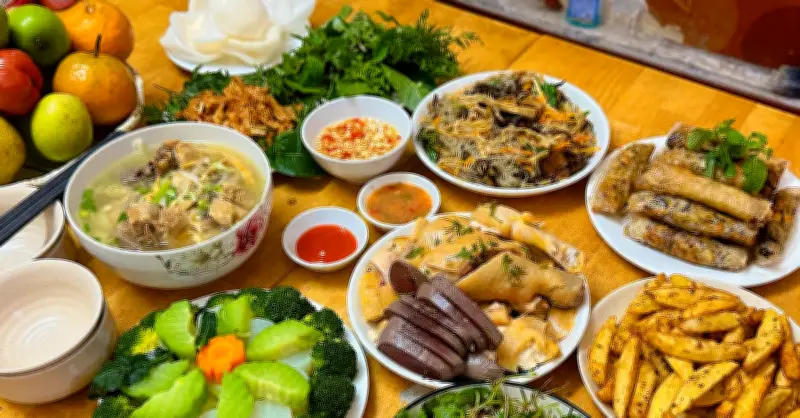 Bữa Cơm Tất Niên: Giữ Ấm Những Giá Trị Truyền Thống Cho Tương Lai