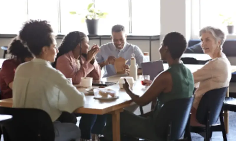 Bữa trưa cao cấp trở thành vũ khí giữ chân nhân tài tại Mỹ