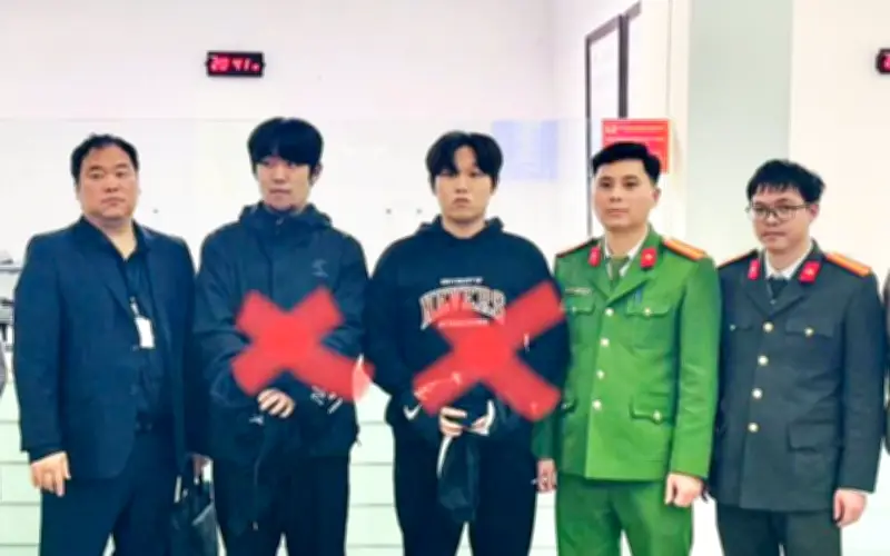 Bắc Ninh bàn giao hai đối tượng Hàn Quốc bị truy nã đỏ cho cơ quan chức năng