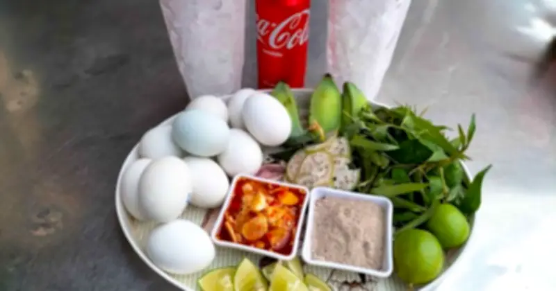 Trứng Vịt Lộn: Món Ăn Gây Tranh Cãi Được Yêu Thích Khắp Châu Á