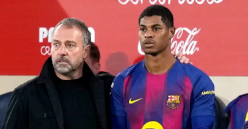 Barca Ép Giá Mua Đứt Rashford, MU Phản Ứng Khiến Hansi Flick Tiếc Nuối