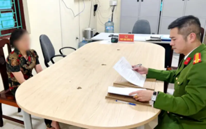 Bắc Ninh xử phạt hai cá nhân thu tiền gửi xe trái quy định tại lễ hội chùa Phật Tích