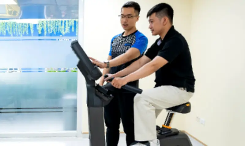 Bác sĩ Hướng Dẫn Cách Giữ Dáng Ngày Tết: Vận Động Thông Minh Và Ăn Uống Hợp Lý