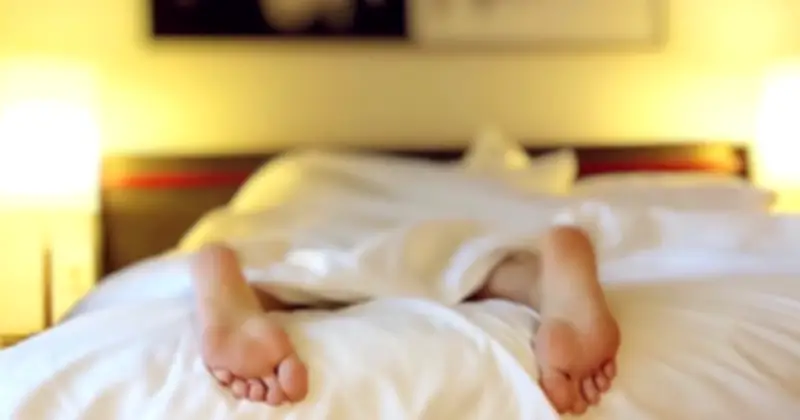 Bác sĩ Đài Loan cảnh báo: Nằm sấp khi ngủ có thể ảnh hưởng đến sức khỏe sinh lý nam