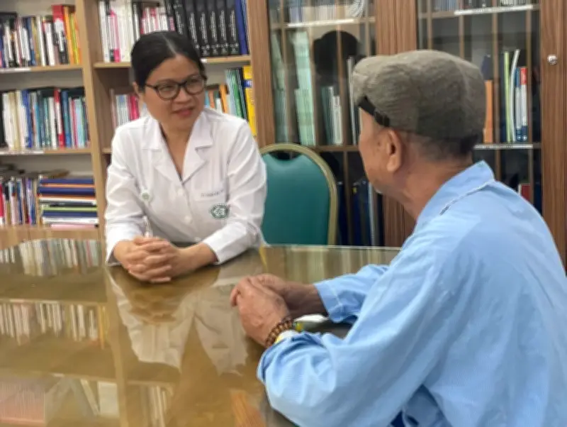 Bác sĩ khuyến cáo bệnh nhân ung thư đón Tết an toàn, tránh kiêng khem hoặc ăn uống vô độ