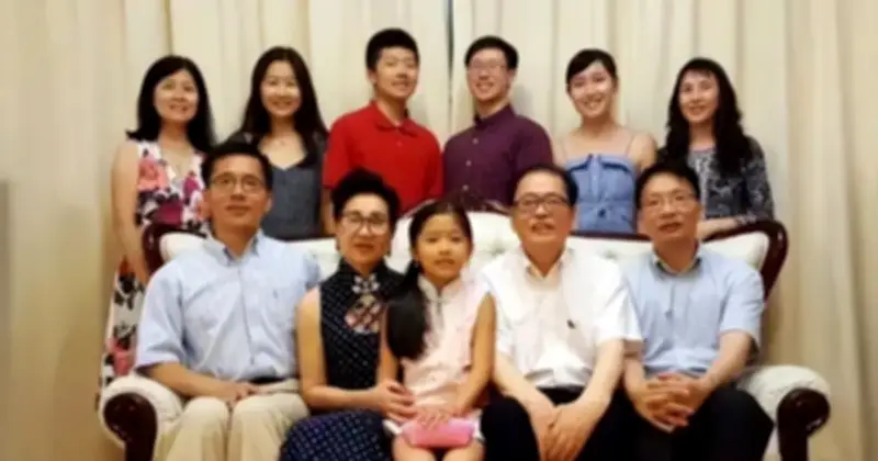 Bác sĩ thôn quê nuôi dạy 6 con thành tài: 5 tiến sĩ, 1 thạc sĩ gây kinh ngạc