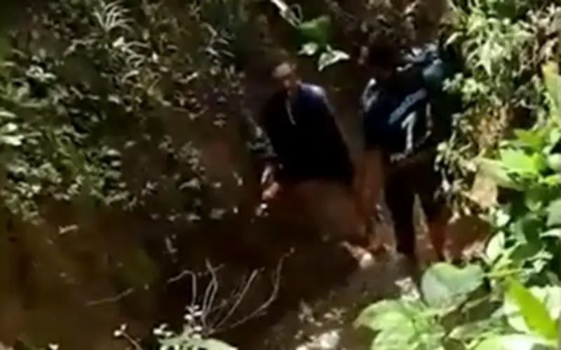 Bi kịch suối cạn: 4 trẻ nhỏ Indonesia tử vong do đuối nước khi đi học về