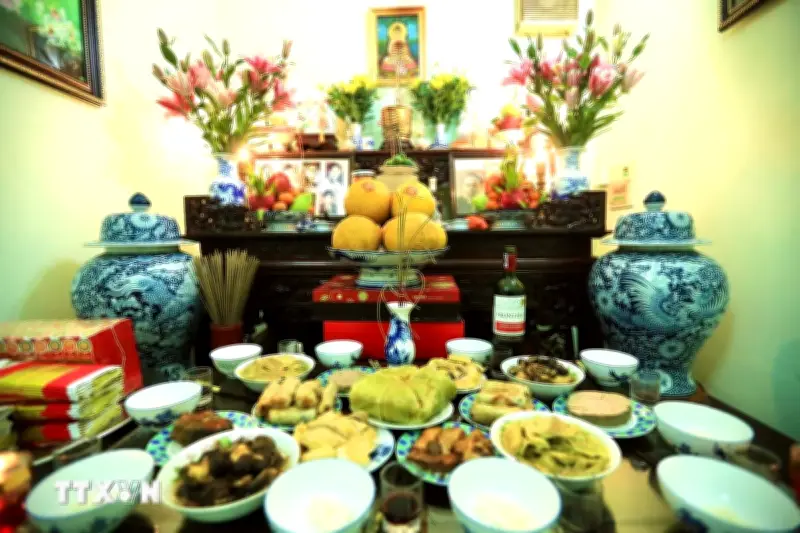 Bài văn khấn cúng Tất Niên Tết Nguyên Đán Bính Ngọ 2026 chi tiết, đầy đủ nhất