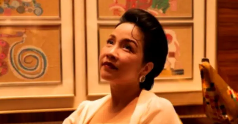 Biệt thự Diva Mỹ Linh rực sắc xuân, nhà nữ MC VTV đủ đầy ai ngắm cũng mê