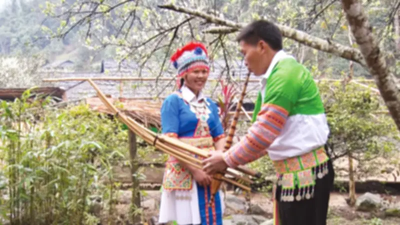 Bản Mùa Xuân thay da đổi thịt sau 7 năm: Từ biệt lập thành điểm kết nối vùng cao