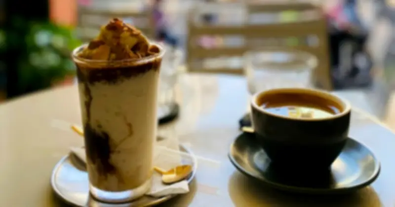 Bệnh nhân tim mạch có cần từ bỏ cà phê? Bác sĩ tim mạch giải đáp chi tiết