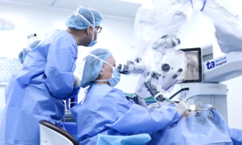 Bệnh nhân ung thư đơn độc đón Tết xa quê, giấu bệnh để tiếp tục điều trị