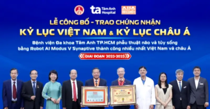 Bệnh viện Tâm Anh xác lập kỷ lục Việt Nam và châu Á với Robot AI phẫu thuật não