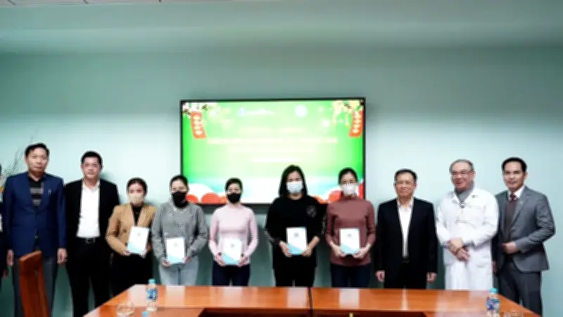 Bảo Hiểm Y Tế Việt Nam Trao Quà Tết Ấm Cho Bệnh Nhi Khó Khăn Tại Bệnh Viện Nhi Trung Ương