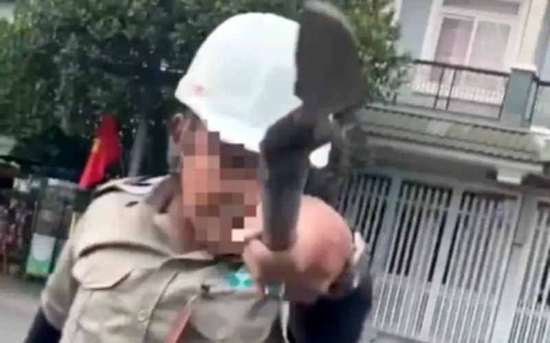 Bảo Vệ Khu Đô Thị Vạn Phúc Bị Mời Làm Việc Vì Hăm Dọa Tài Xế Công Nghệ