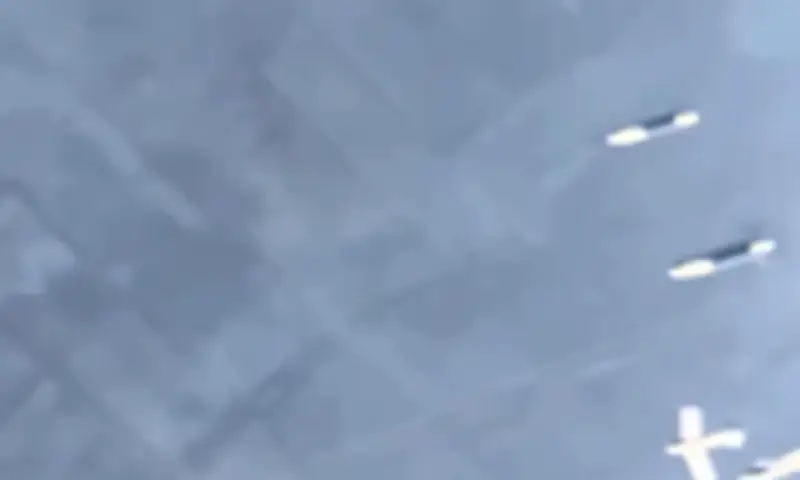 Bom Lượn UMPB-5 Nga Vượt Tầm Patriot: Cải Tiến Khí Động Học Bay Xa 150 Km