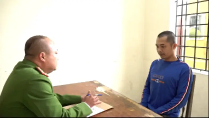 Bắt giữ đối tượng trộm 14 chỉ vàng và 10 triệu đồng tại Hưng Yên sau khi lẩn trốn