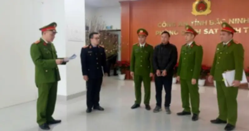 Bắt tạm giam đối tượng trộn hóa chất độc hại vào riềng xay ở Bắc Ninh