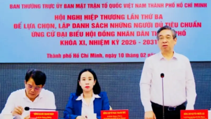 Bầu Cử Sớm Tại Vũng Tàu: Hàng Ngàn Cử Tri Thực Hiện Quyền Công Dân Trên Đất Liền Và Biển