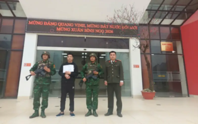 Bắt giữ đối tượng truy nã đặc biệt nguy hiểm tại biên giới Cao Bằng