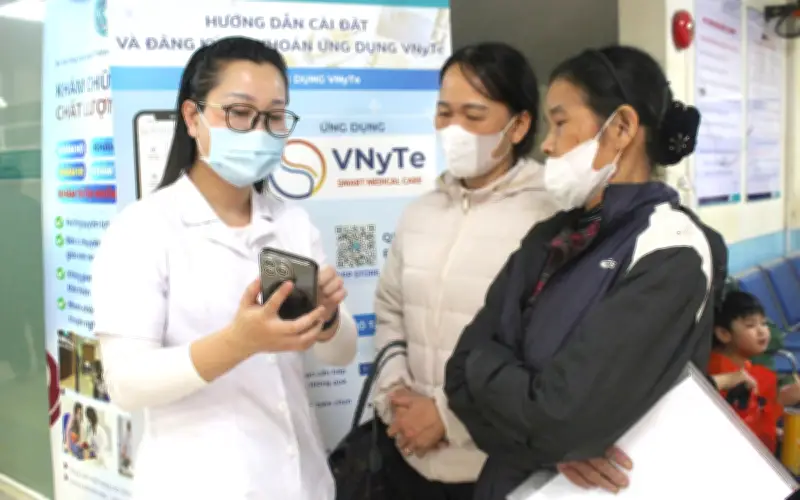 Bệnh viện Hà Đông thí điểm bảo lãnh viện phí không tiền mặt qua ứng dụng