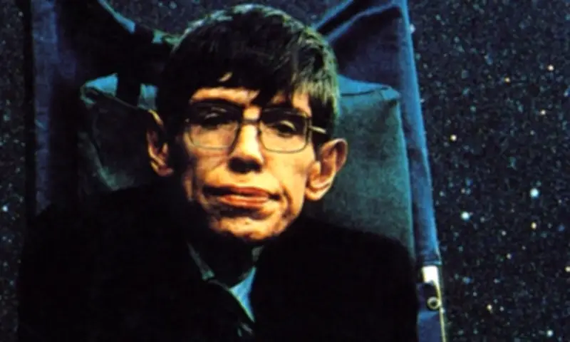 Đọc 'Lược Sử Thời Gian': Khi Nhận Ra Sự Nhỏ Bé Mang Lại Tự Do