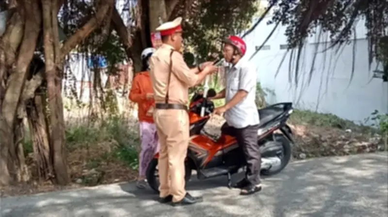 Cà Mau: 5 tài xế vi phạm nồng độ cồn sáng mùng 1 Tết trong chiến dịch toàn quốc