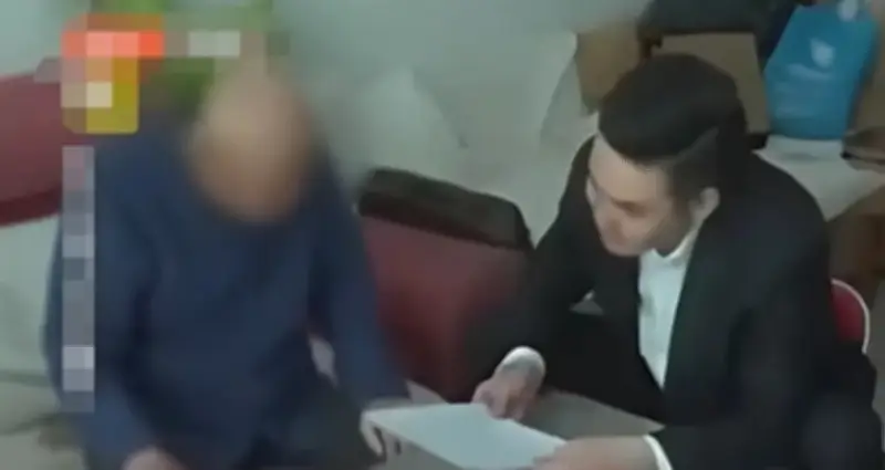 Cụ ông 93 tuổi để lại hàng chục tỷ đồng và 5 căn hộ cho hàng xóm