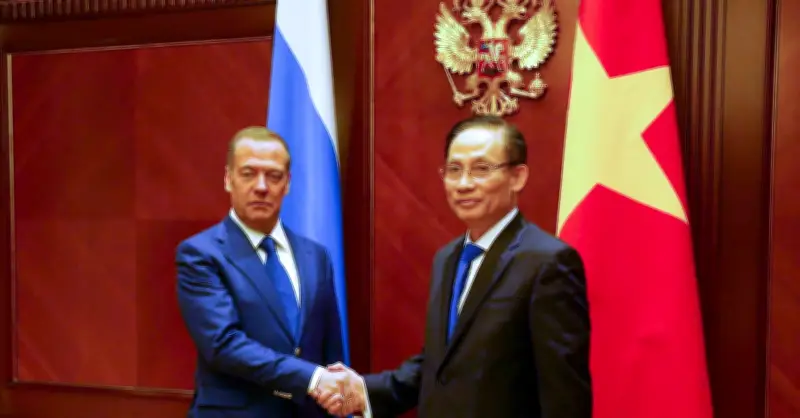 Đặc phái viên Tổng Bí thư Nguyễn Phú Trọng thăm Nga, gặp hai Chủ tịch Đảng