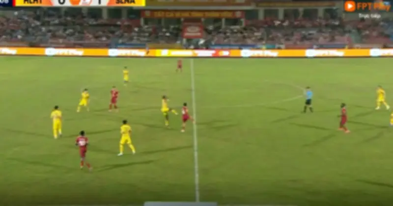 Cú sút xa thần sầu của Olaha định đoạt trận đấu, SLNA thắng Hà Tĩnh 1-0